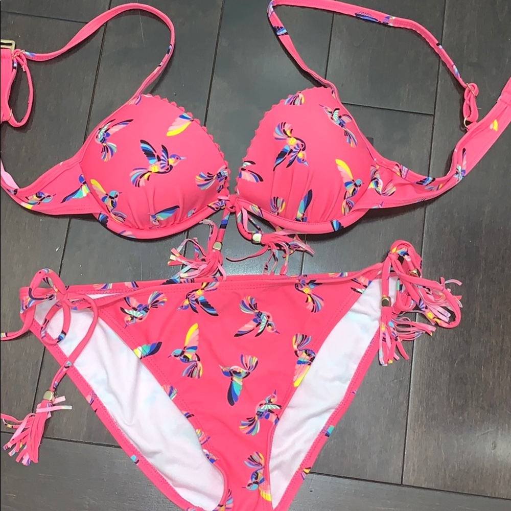 Design lab bikini top and bottoms - like new